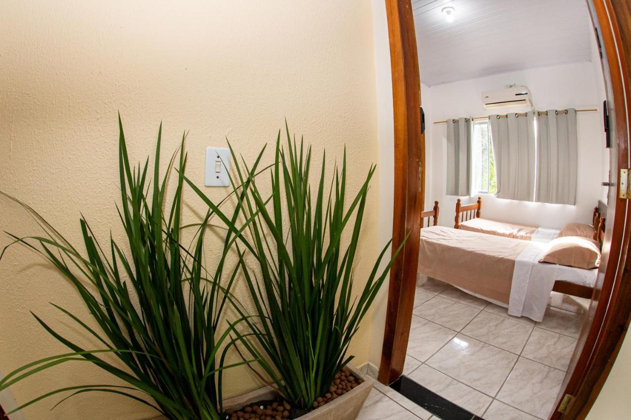 Casa Da Zeze Pousada & Hotel Itaboraí Exteriör bild